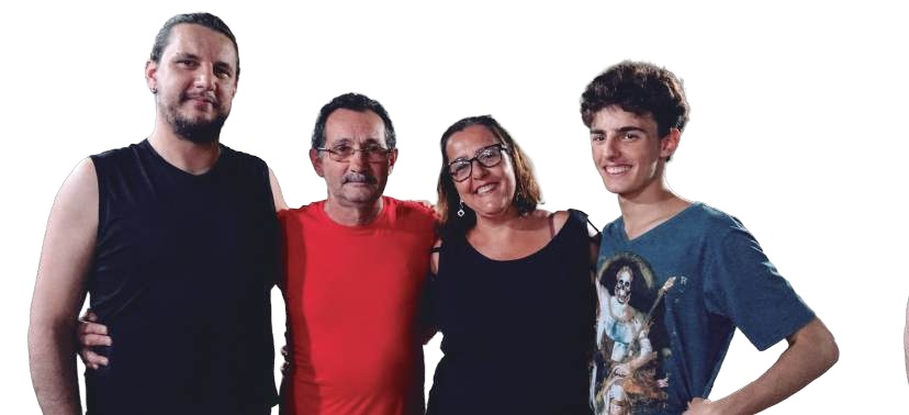 Carlos Henrique, Verônica, Carlão e Alisson lado a lado
