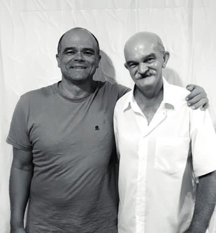 Irineu ao lado do filho Régis
